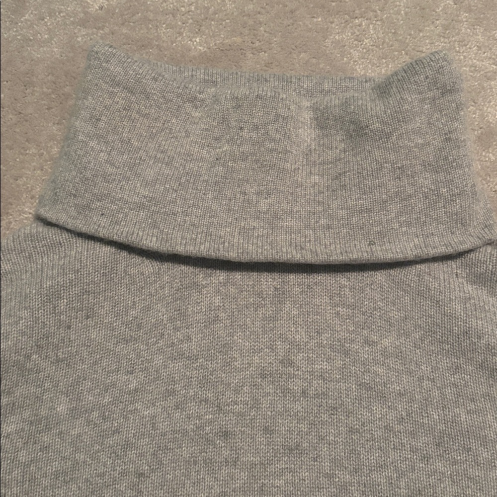 Polo Ralph Lauren Light Gray Turtleneck Cashmere Sweater - Picture 3 of 4